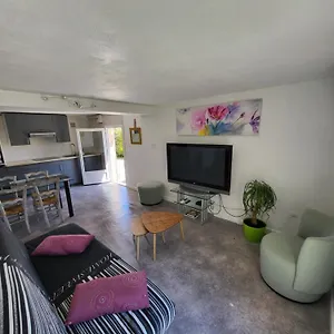 https://villa-jolie-t2-indpendant-dans-une.fr-provencehotel.com