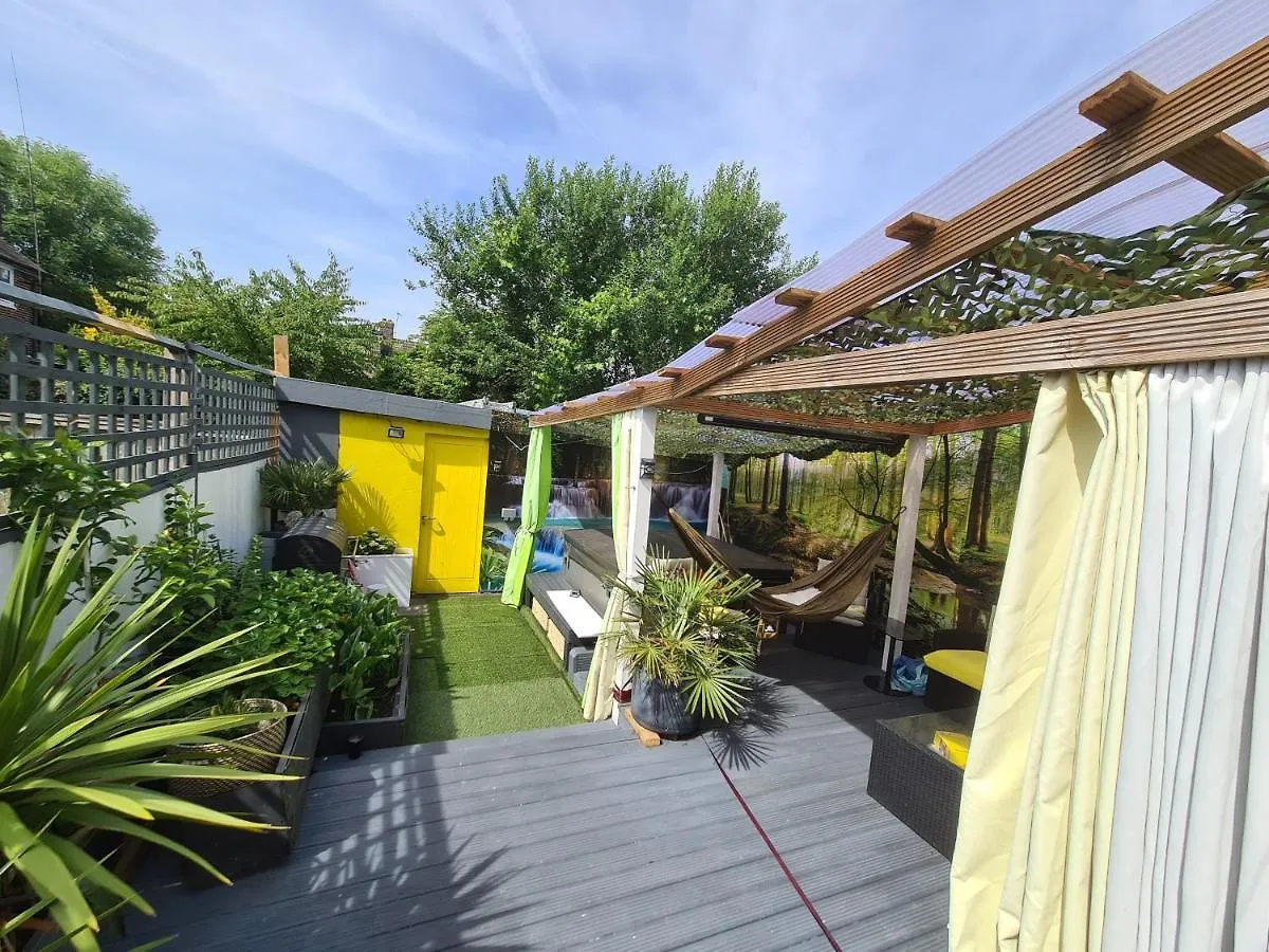 Homestay Sheri'S Home Away London