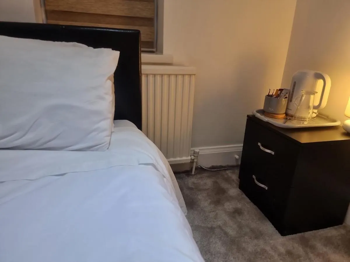 Sheri'S Home Away London Homestay