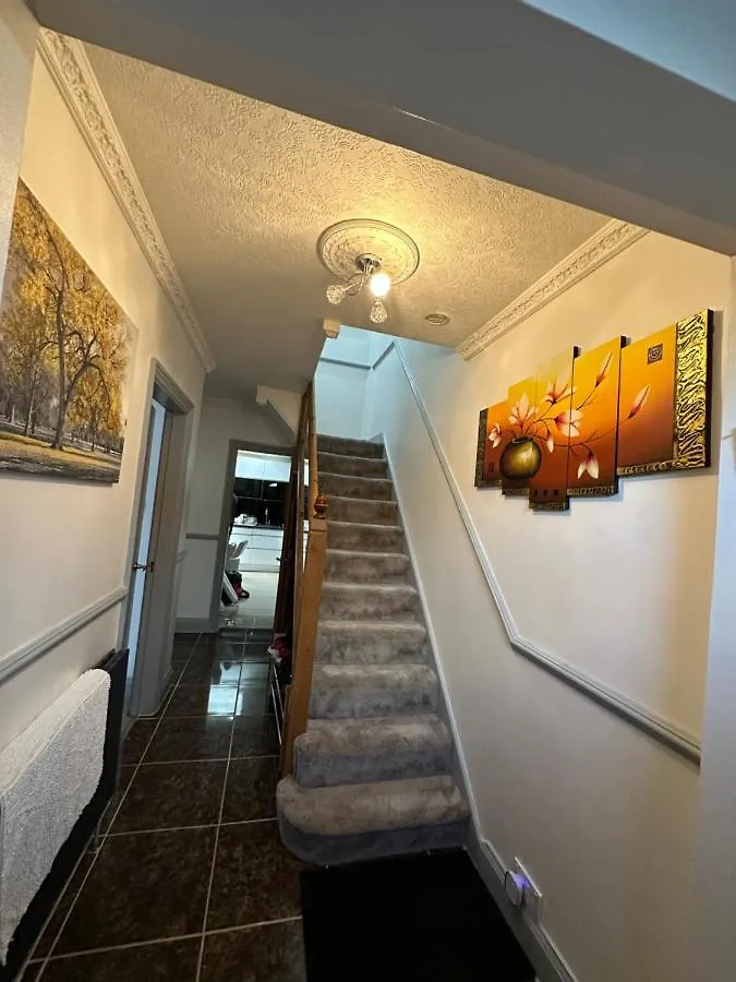Homestay Sheri'S Home Away London
